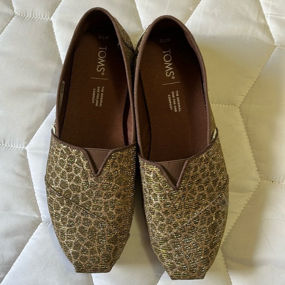 TOMS- Sparkly Glitter Cheetah Print Slip On - Size 7.5